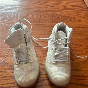 Kids White Basketball Shoes